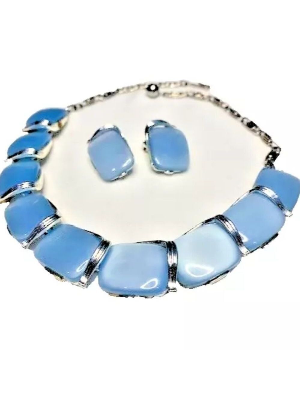 Vintage Lisner Necklace with matching Earrings - Stunning!